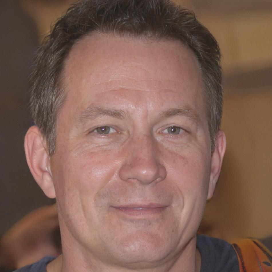 Portraitfoto von Investmentexperte Leander Richter