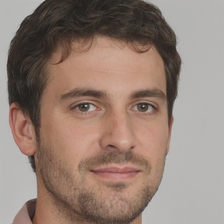 Portraitfoto von Finanzexperte Valerian Schneider
